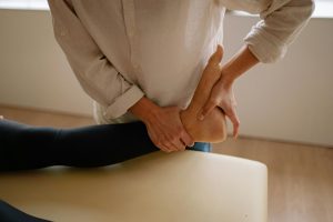Rehabilitacja uzdrowiskowa: co warto wiedzieć o terapii?