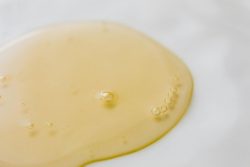 Delikatna uroda – jak pielęgnować i podkreślić naturalne piękno?